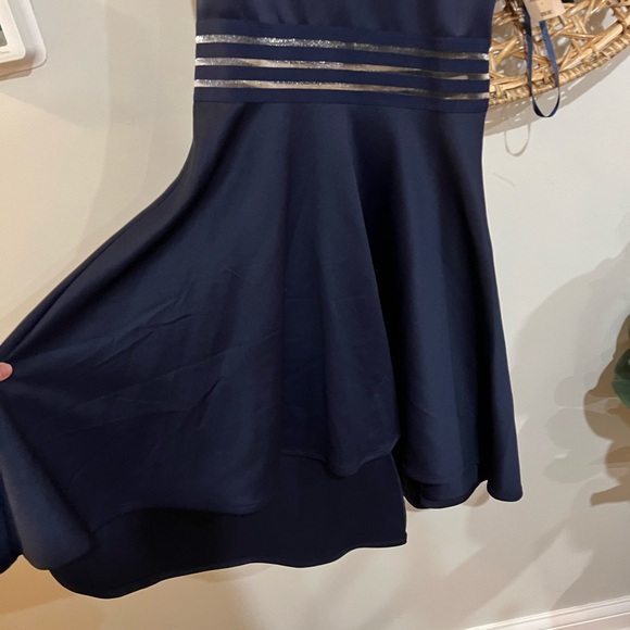 city triangles dress - Picture 11 of 12